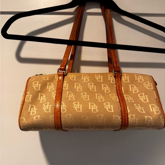 Vintage 2000 Dooney & Bourke Signature Barrel Bag - Picture 8 of 13